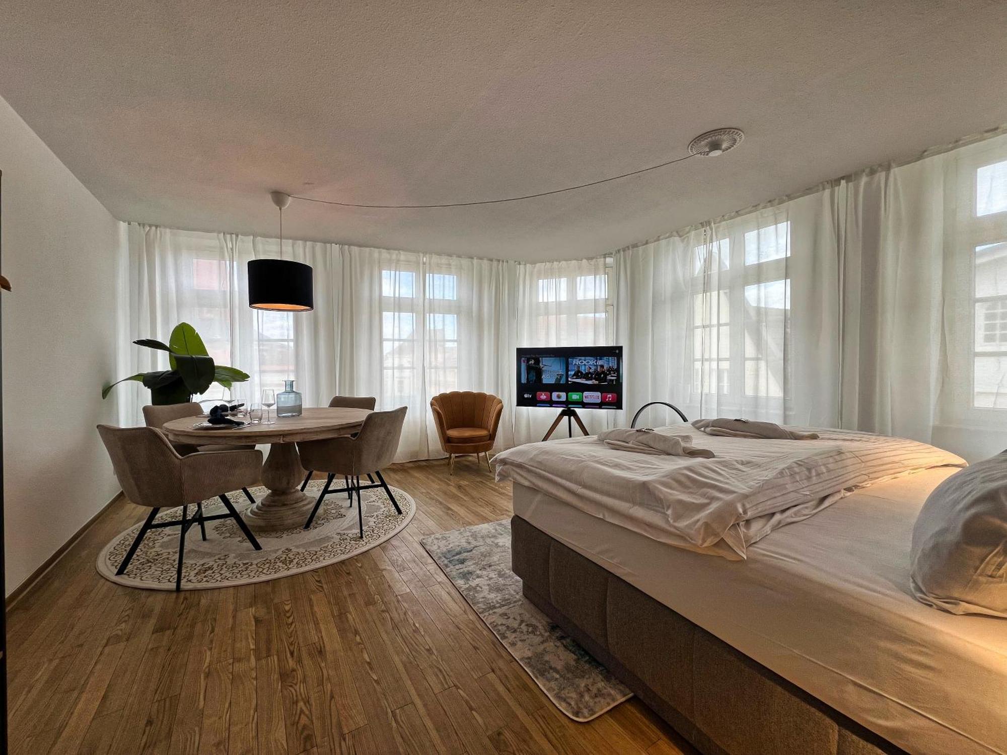 Nr 3 Lichtdurchflutetes Apartment Am Historischen Marktplatz 66 Qm #Cosiness Company 23 Schwerin  Kültér fotó
